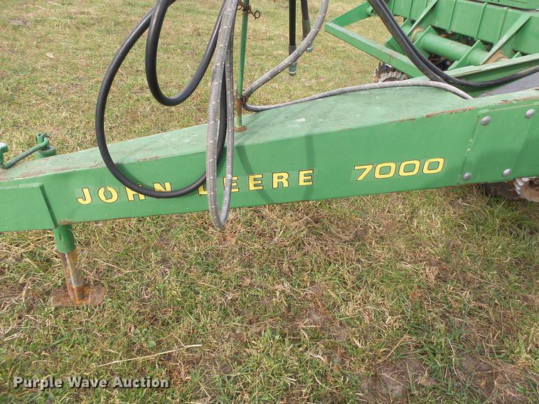 image for item DB7355 John Deere 7000 planter