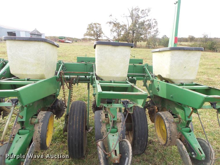 image for item DB7355 John Deere 7000 planter