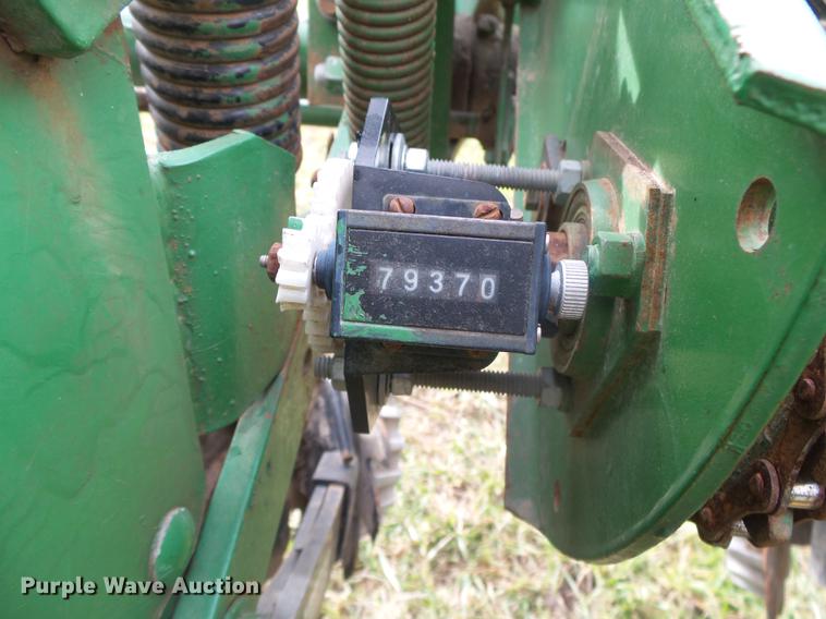 image for item DB7355 John Deere 7000 planter