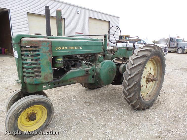 image for item DB9927 John Deere A tractor