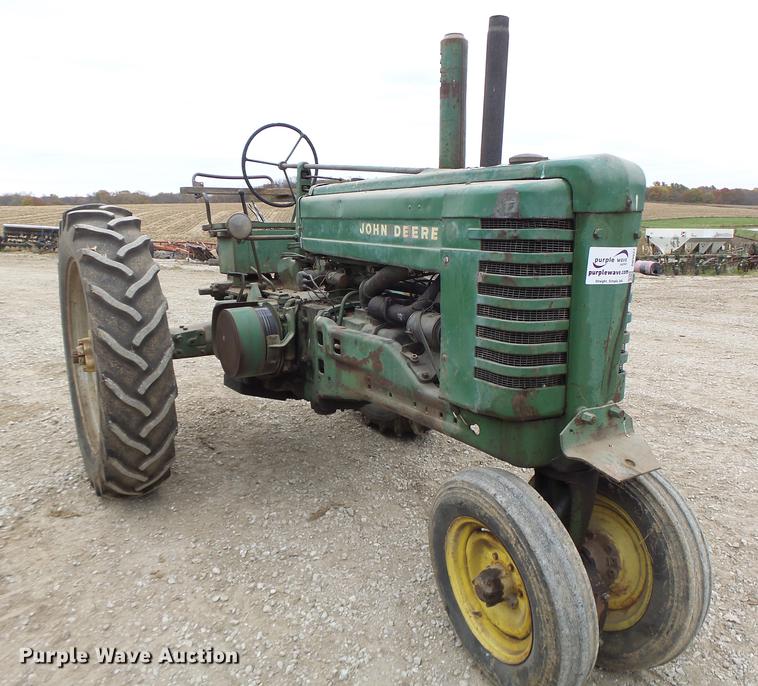 image for item DB9927 John Deere A tractor