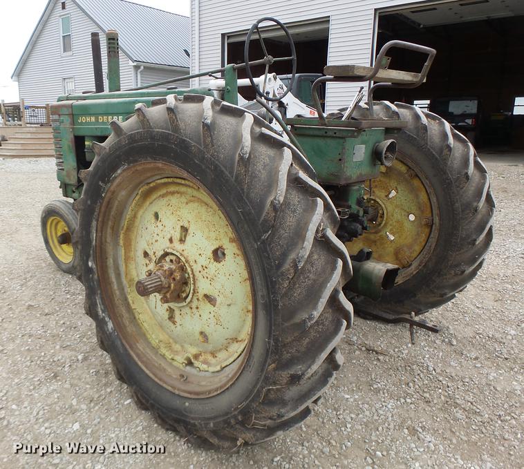 image for item DB9927 John Deere A tractor