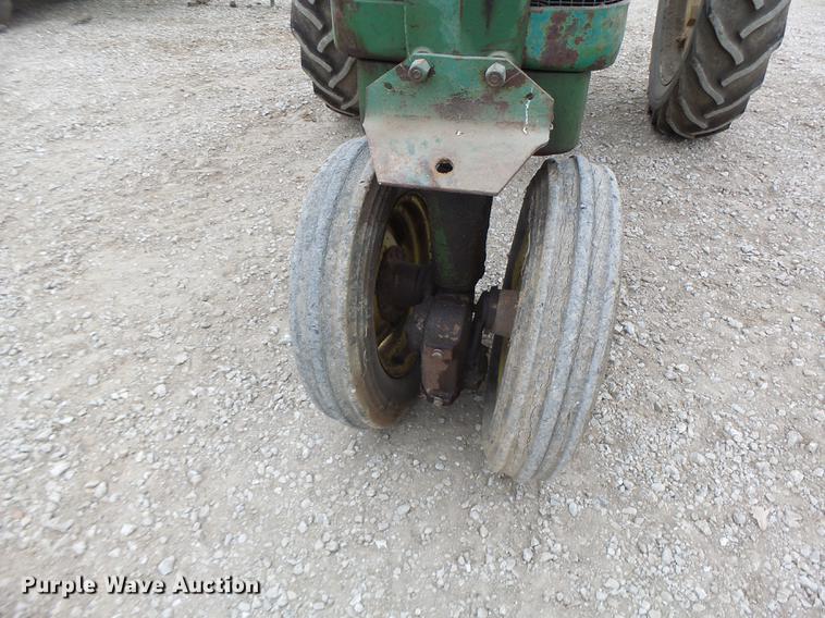 image for item DB9927 John Deere A tractor