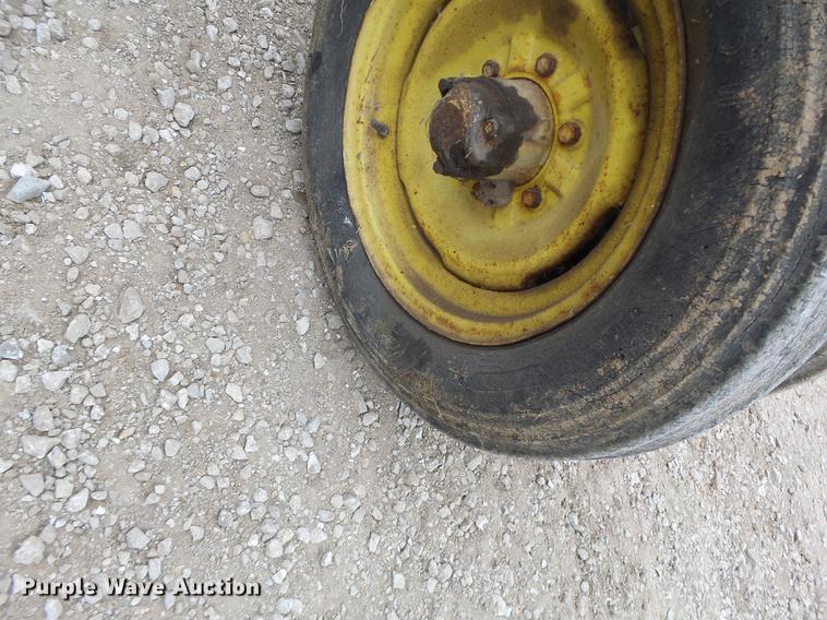 image for item DB9927 John Deere A tractor