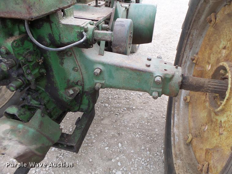 image for item DB9927 John Deere A tractor