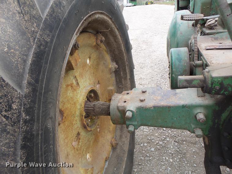 image for item DB9927 John Deere A tractor