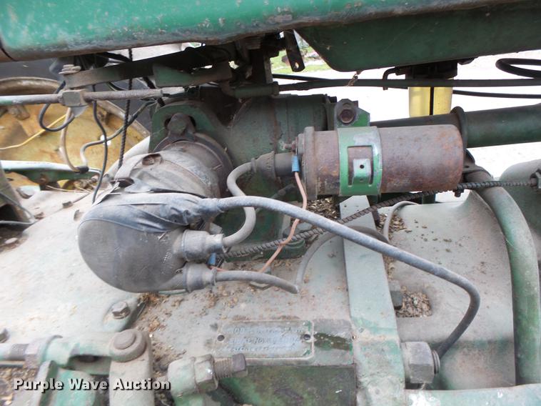 image for item DB9927 John Deere A tractor