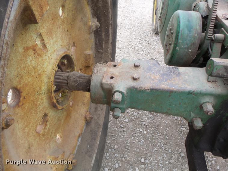 image for item DB9927 John Deere A tractor