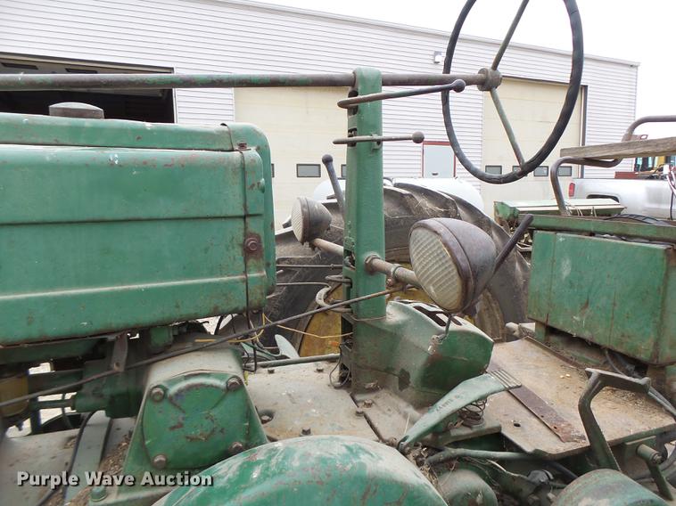 image for item DB9927 John Deere A tractor