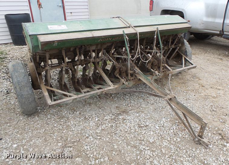 image for item DB9929 John Deere grain drill