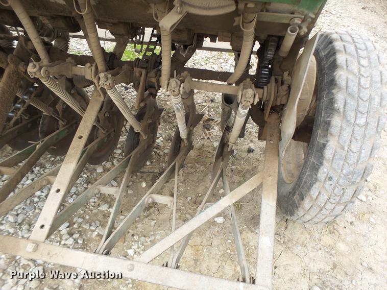 image for item DB9929 John Deere grain drill