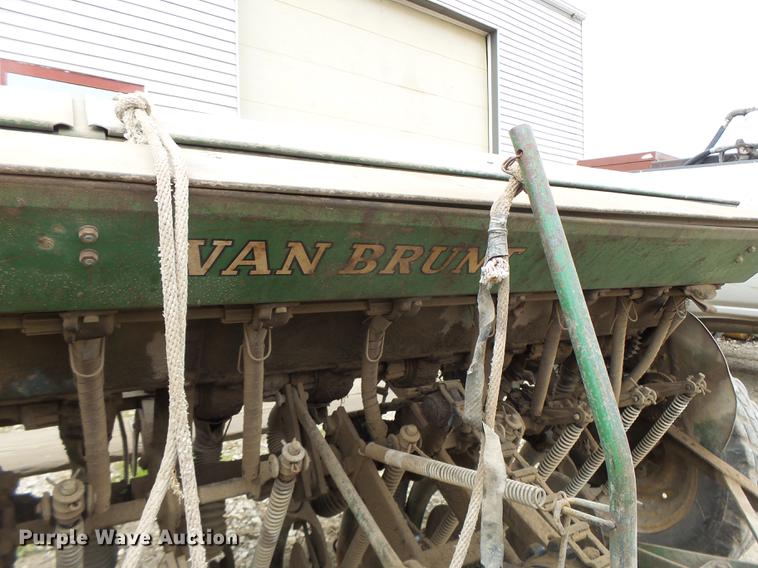 image for item DB9929 John Deere grain drill
