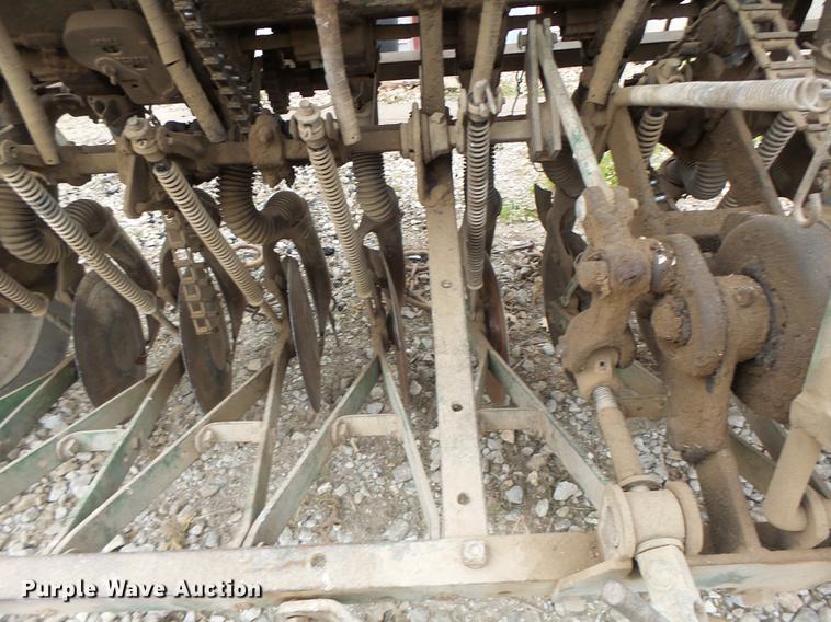 image for item DB9929 John Deere grain drill