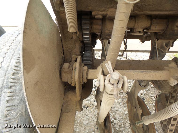 image for item DB9929 John Deere grain drill