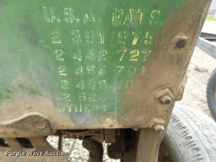 image for item DB9929 John Deere grain drill