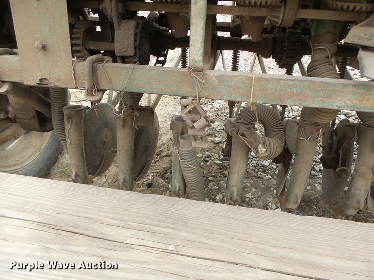 image for item DB9929 John Deere grain drill