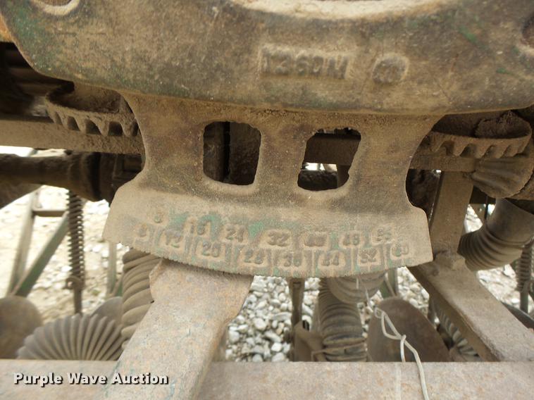 image for item DB9929 John Deere grain drill