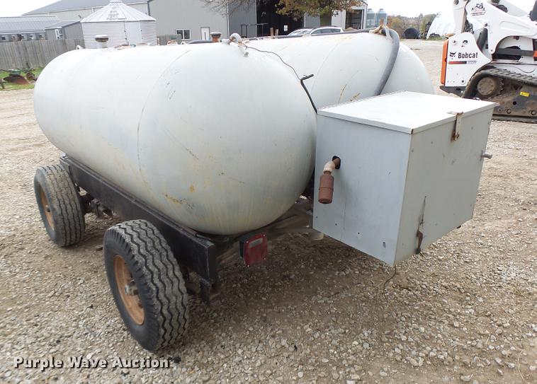 image for item DB9930 Fuel tank trailer