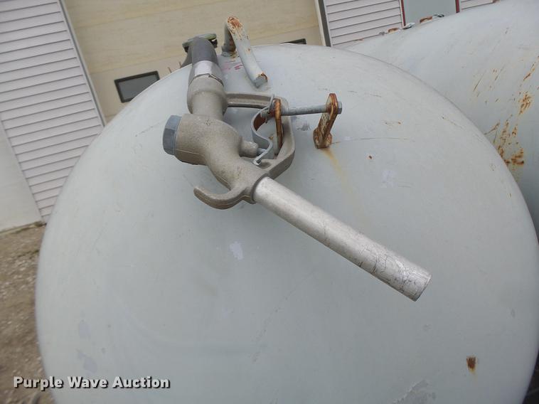 image for item DB9930 Fuel tank trailer