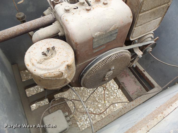 image for item DB9930 Fuel tank trailer