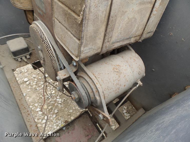 image for item DB9930 Fuel tank trailer