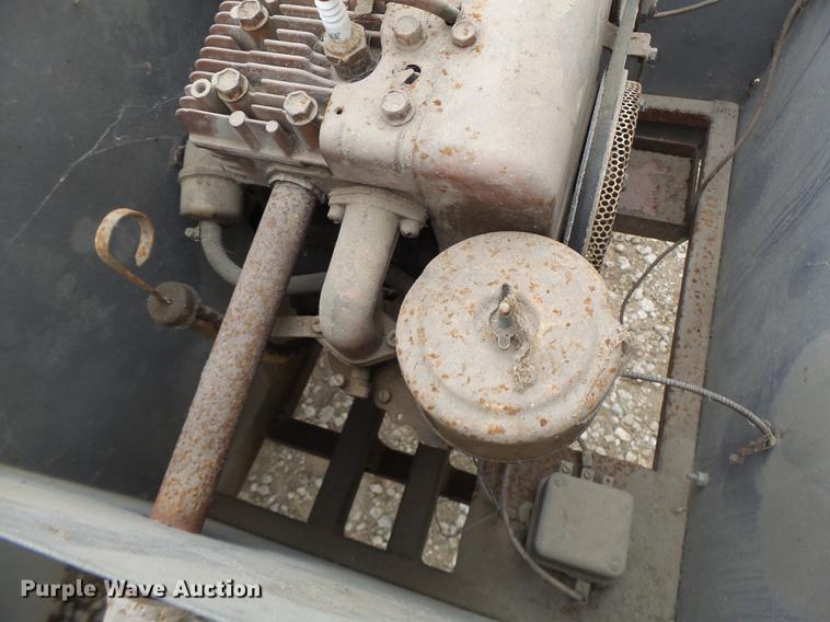 image for item DB9930 Fuel tank trailer