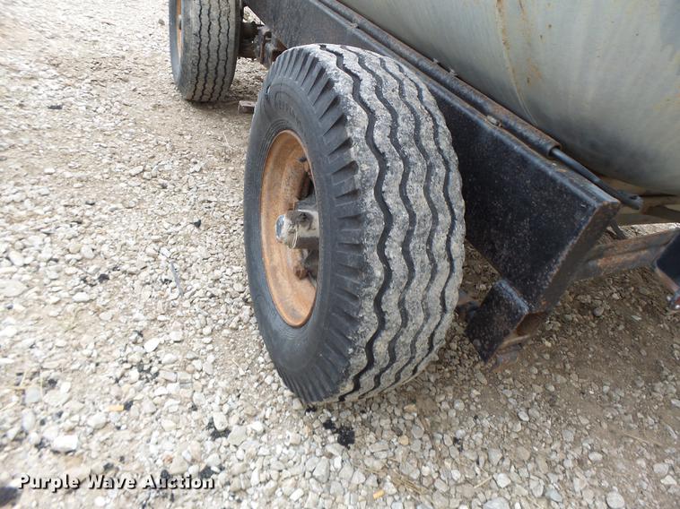 image for item DB9930 Fuel tank trailer