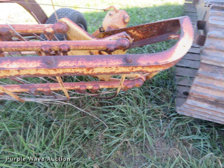 image for item DC0754 New Holland 56 side delivery hay rake
