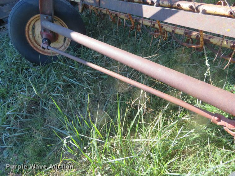 image for item DC0754 New Holland 56 side delivery hay rake
