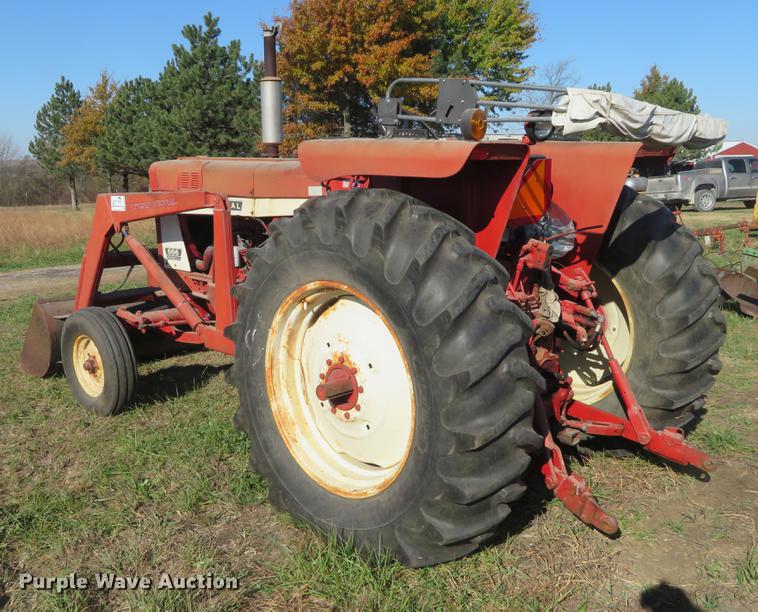 image for item DC0766 International Farmall 666 tractor