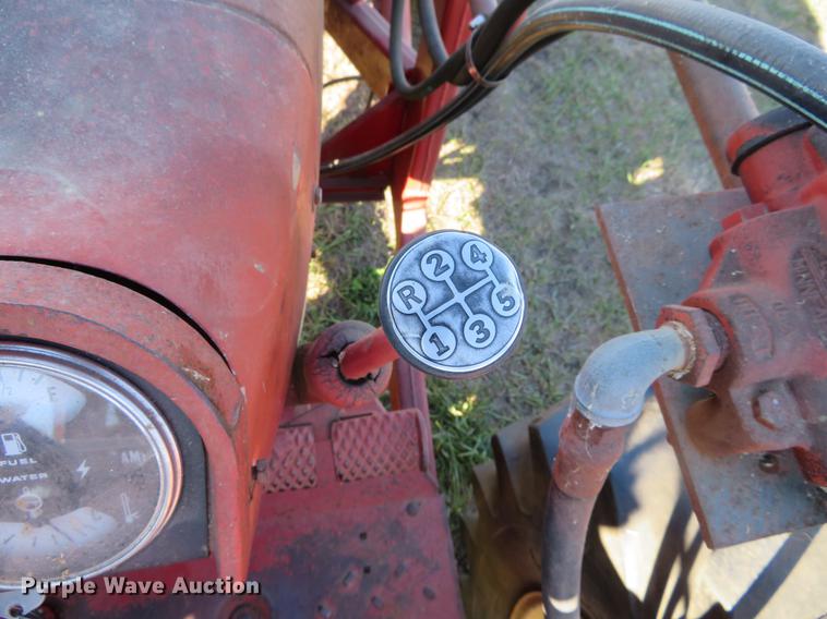image for item DC0766 International Farmall 666 tractor