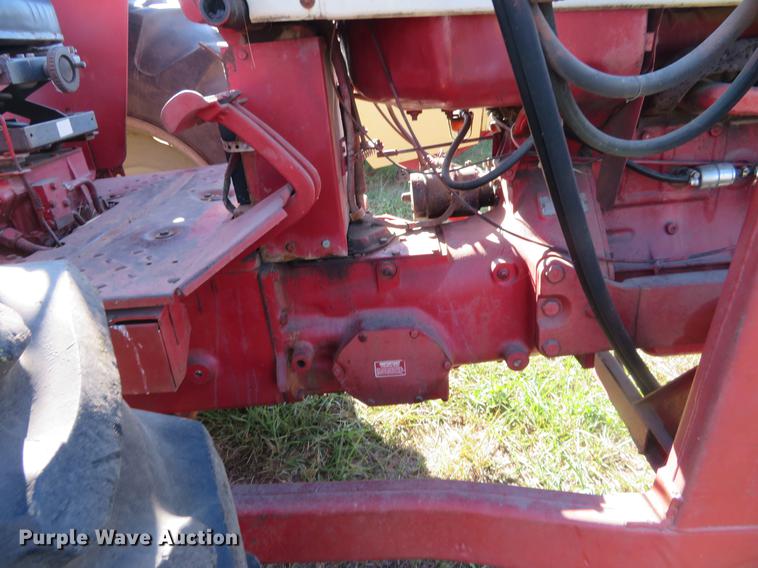 image for item DC0766 International Farmall 666 tractor