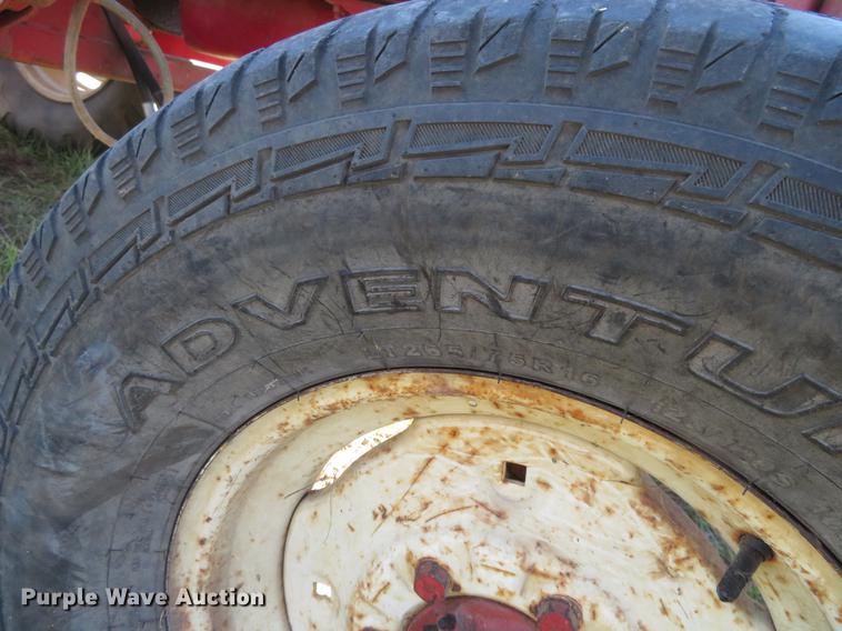 image for item DC0766 International Farmall 666 tractor