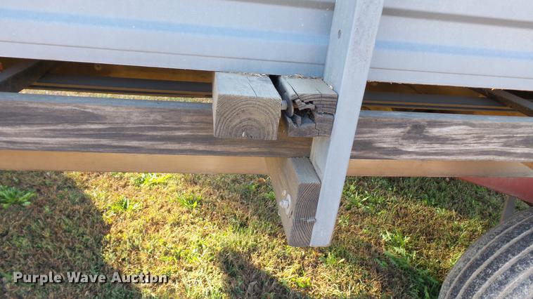 image for item DC1024 Gehl 970 forage wagon