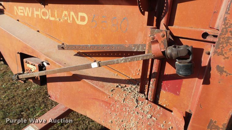 image for item DC1025 New Holland Crop Carrier 8 forage wagon