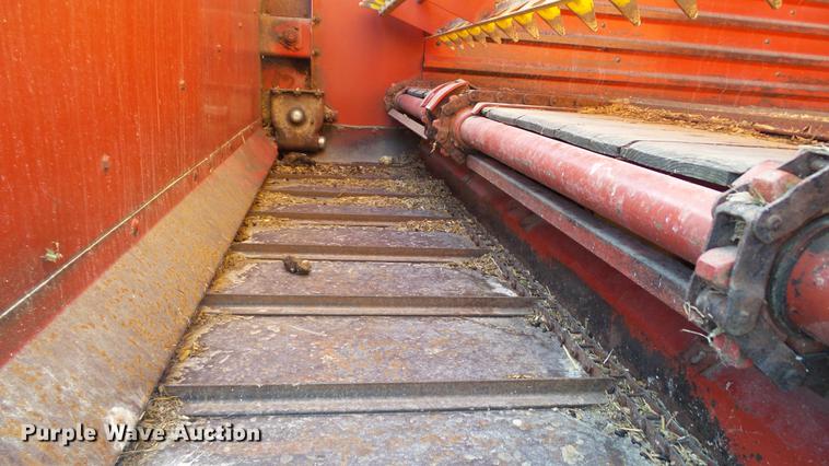 image for item DC1025 New Holland Crop Carrier 8 forage wagon