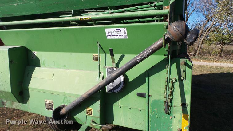 image for item DC1026 John Deere 716A forage wagon