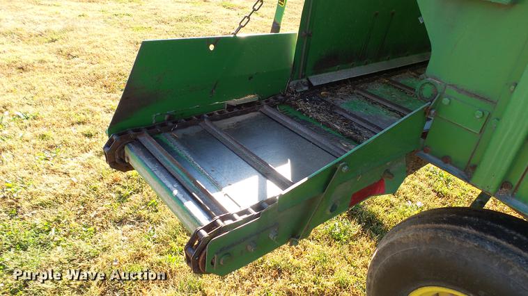 image for item DC1026 John Deere 716A forage wagon