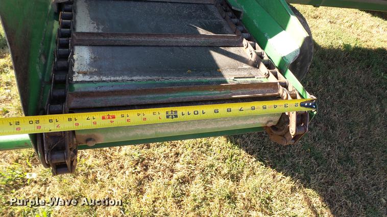 image for item DC1026 John Deere 716A forage wagon