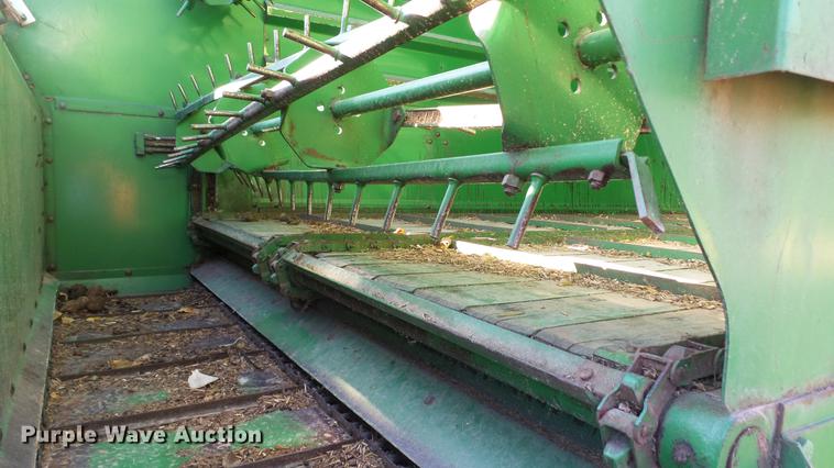 image for item DC1026 John Deere 716A forage wagon