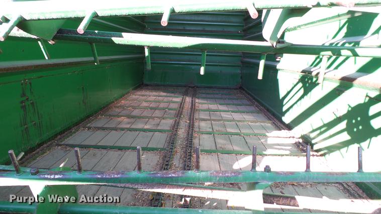 image for item DC1026 John Deere 716A forage wagon