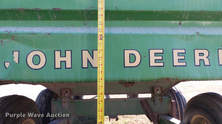 image for item DC1026 John Deere 716A forage wagon