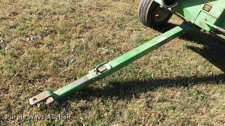 image for item DC1026 John Deere 716A forage wagon