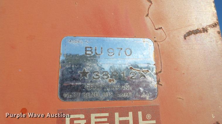 image for item DC1027 Gehl 970 forage wagon