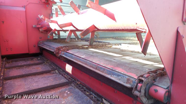 image for item DC1028 Gehl 980 forage wagon