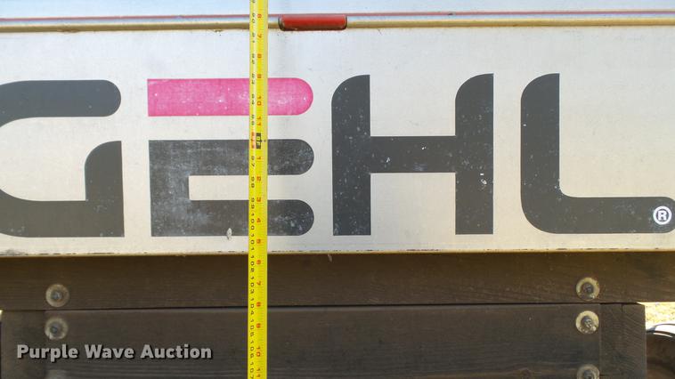 image for item DC1028 Gehl 980 forage wagon