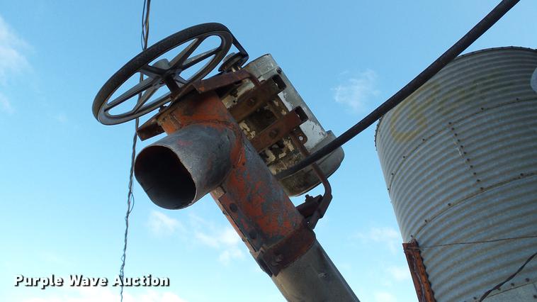 image for item DC1030 Galvanized grain storage bin