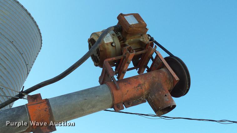 image for item DC1031 Galvanized grain storage bin