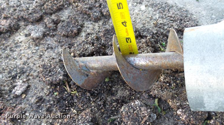 image for item DC1031 Galvanized grain storage bin