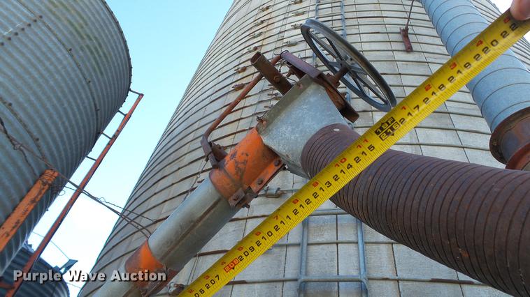 image for item DC1031 Galvanized grain storage bin